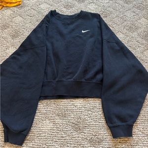 Women’s Cropped Crew Neck